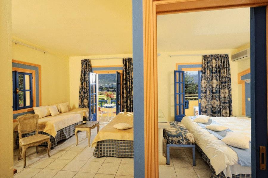 Parthenis Hotel & Suites マリア エクステリア 写真